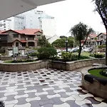 Excelente Depto 2 Dormitorios Frente Y Vista Al Mar Playa Varese, Edificio Cabo Corrientes